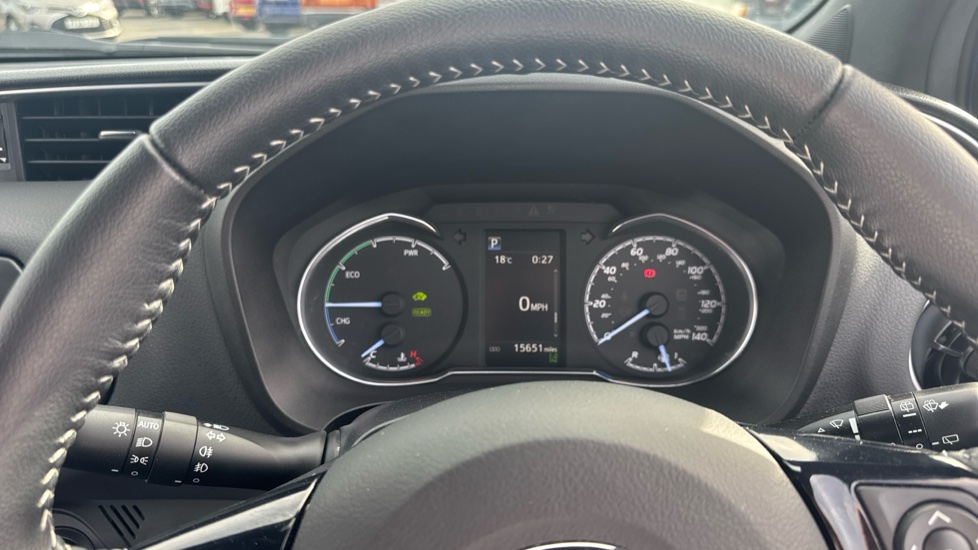 Toyota Yaris 1.5 Hybrid Excel 5dr CVT [Nav] Hybrid Hatchback - Image 18