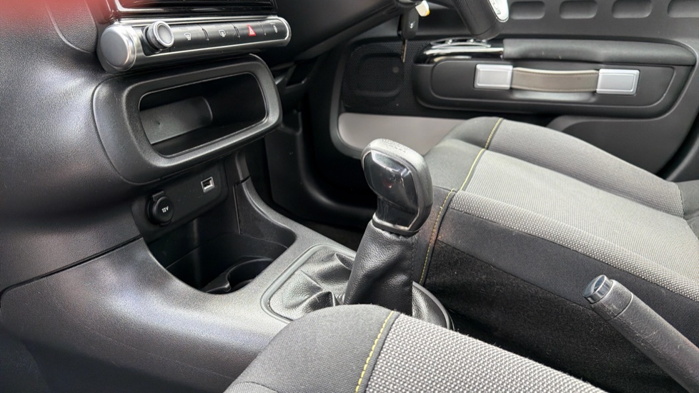 Citroen C3 1.2 PureTech 82 Feel 5dr Petrol Hatchback - Image 13