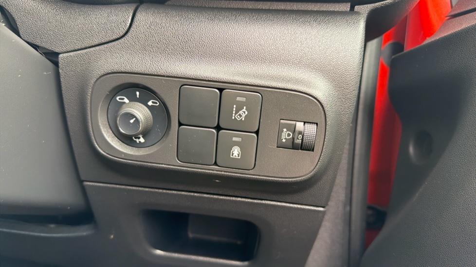 Citroen C3 1.2 PureTech 82 Feel 5dr Petrol Hatchback - Image 22