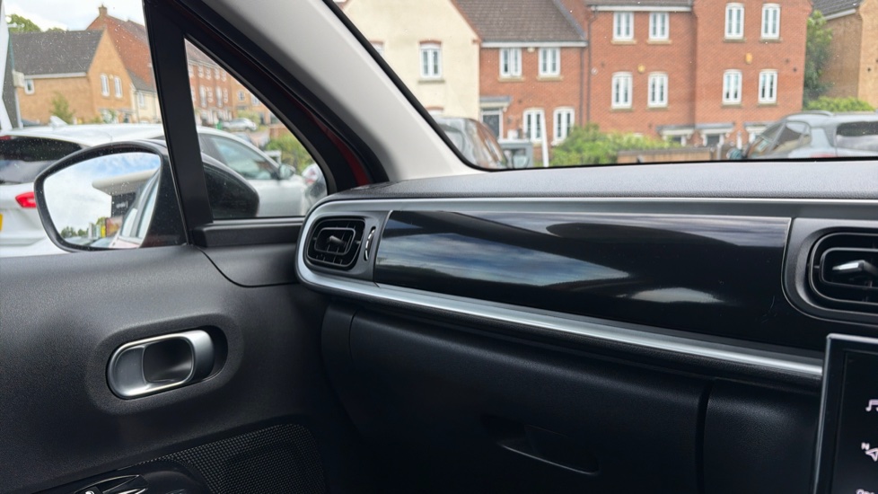 Citroen C3 1.2 PureTech 82 Feel 5dr Petrol Hatchback - Image 31