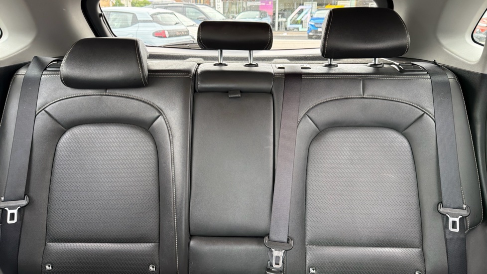 Hyundai KONA 1.6 GDi Hybrid Premium SE 5dr DCT Hybrid Hatchback - Image 15