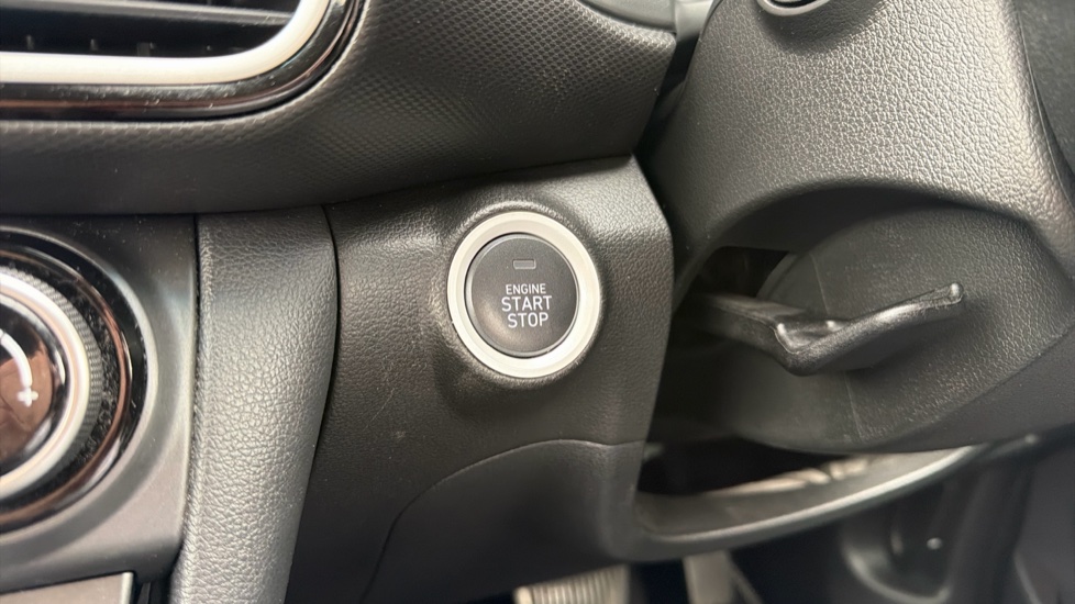Hyundai KONA 1.6 GDi Hybrid Premium SE 5dr DCT Hybrid Hatchback - Image 25