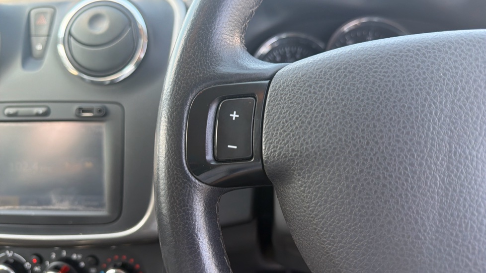 Dacia Sandero Stepway 0.9 TCe Laureate 5dr Petrol Hatchback - Image 24