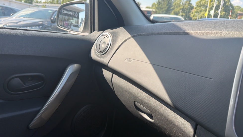Dacia Sandero Stepway 0.9 TCe Laureate 5dr Petrol Hatchback - Image 30
