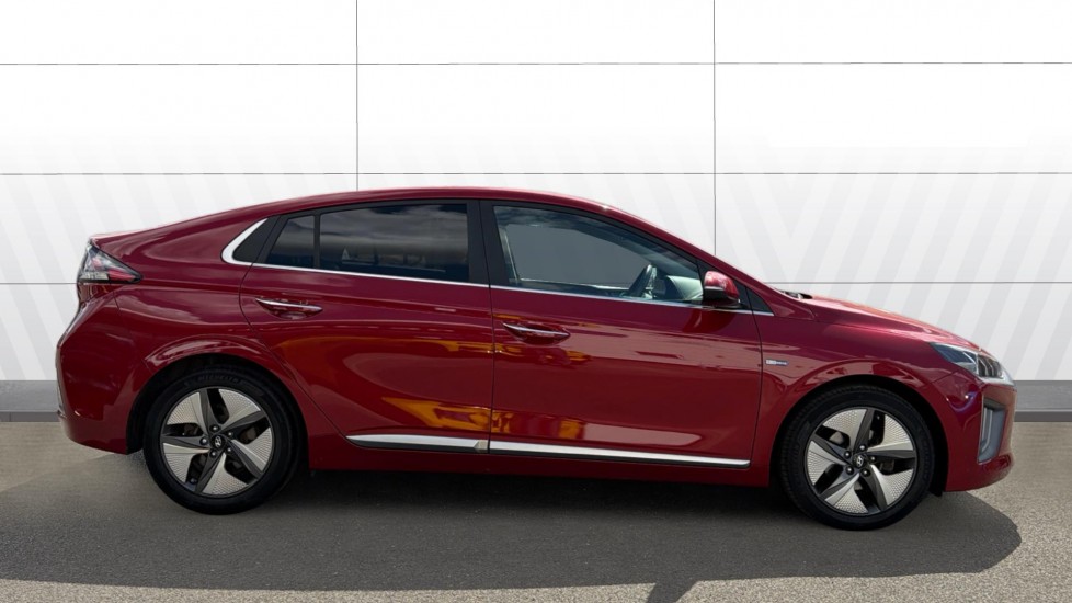 Hyundai IONIQ 1.6 GDi Hybrid Premium SE 5dr DCT Hybrid Hatchback - Image 5
