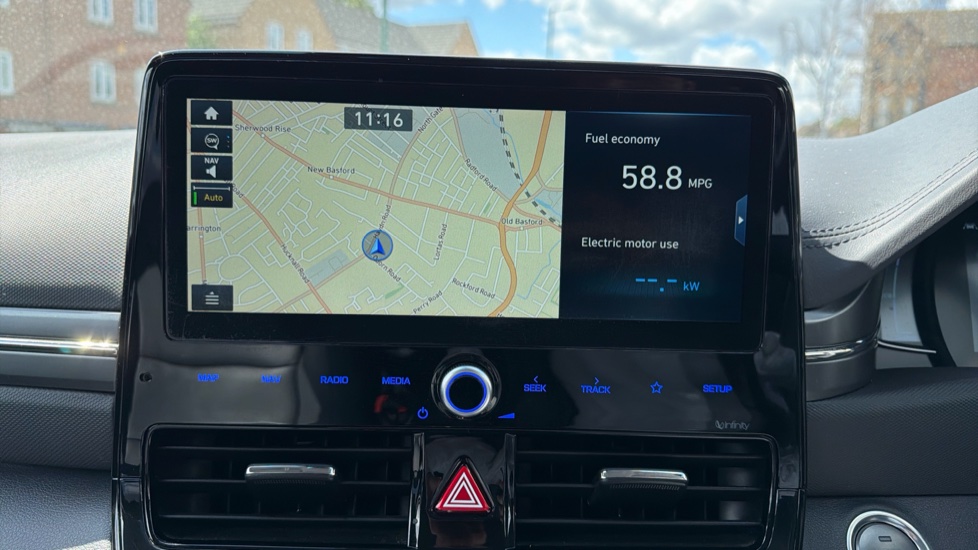 Hyundai IONIQ 1.6 GDi Hybrid Premium SE 5dr DCT Hybrid Hatchback - Image 12