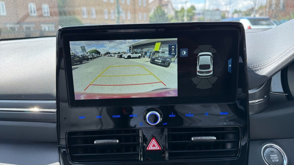 Hyundai IONIQ 1.6 GDi Hybrid Premium SE 5dr DCT Hybrid Hatchback - Image 26