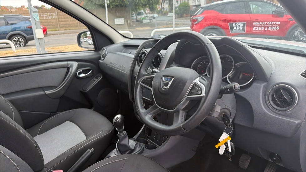 Dacia Duster 1.2 TCe 125 Prestige 5dr Petrol Estate - Image 11