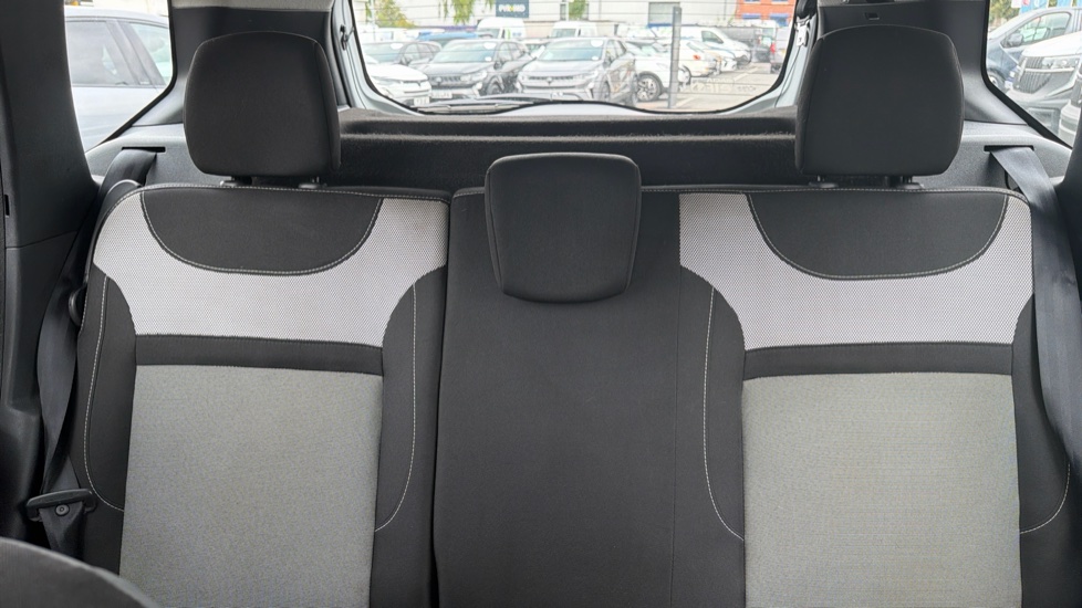 Dacia Duster 1.2 TCe 125 Prestige 5dr Petrol Estate - Image 15