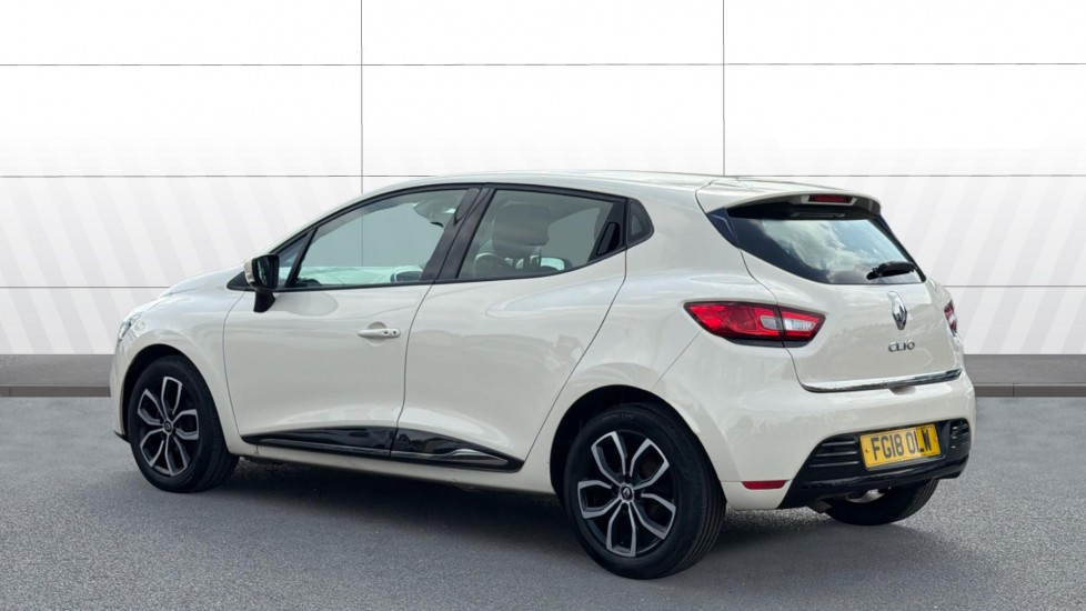 Renault Clio 1.5 dCi 90 Dynamique Nav 5dr Diesel Hatchback - Image 2