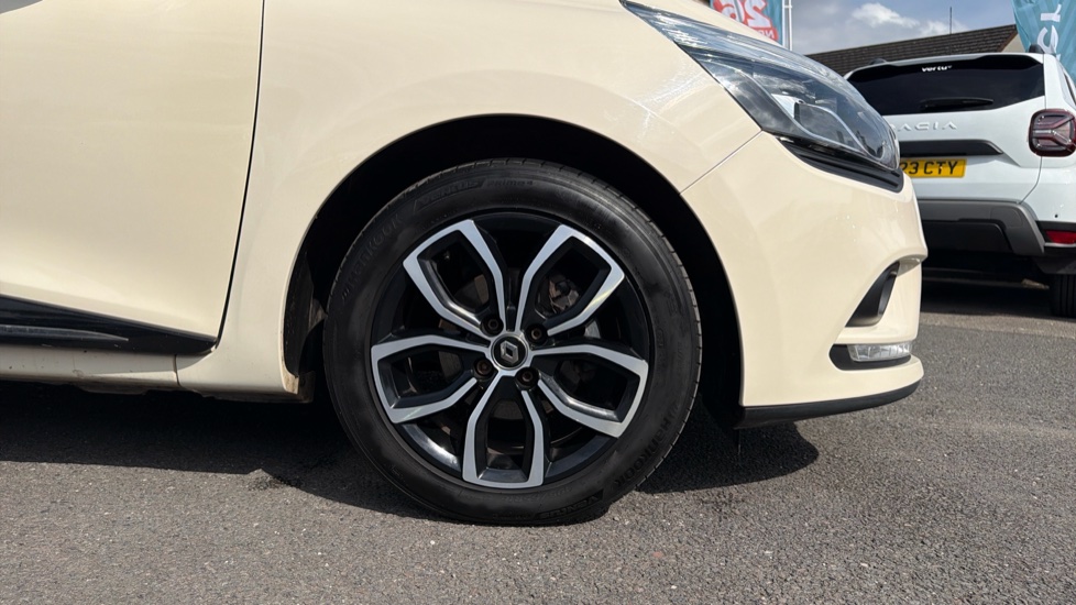 Renault Clio 1.5 dCi 90 Dynamique Nav 5dr Diesel Hatchback - Image 7