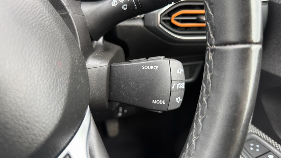 Dacia Sandero Stepway 1.0 TCe Prestige 5dr Petrol Hatchback - Image 22
