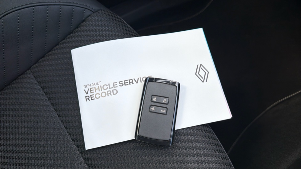 Renault Austral E-Tech Full Hybrid Iconic Esprit Alpine 5dr Auto Hybrid Estate - Image 19