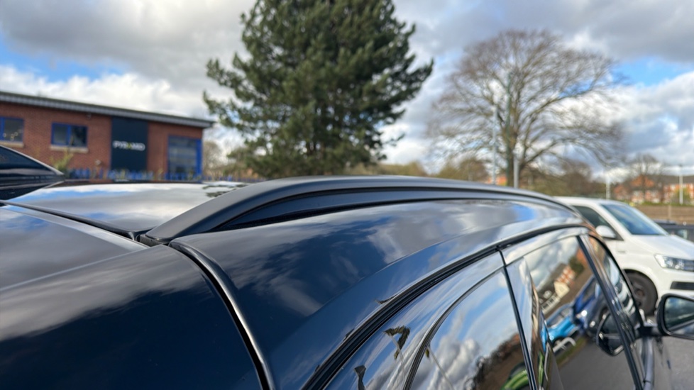 Renault Austral E-Tech Full Hybrid Iconic Esprit Alpine 5dr Auto Hybrid Estate - Image 22