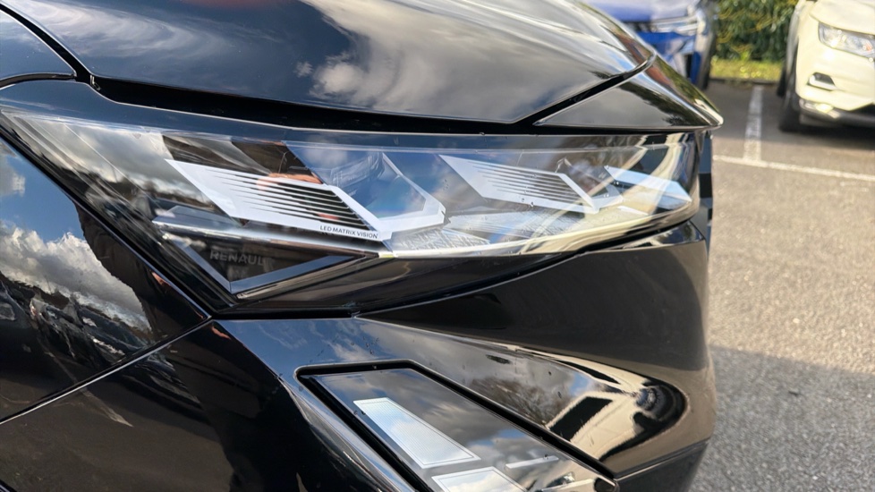 Renault Austral E-Tech Full Hybrid Iconic Esprit Alpine 5dr Auto Hybrid Estate - Image 25