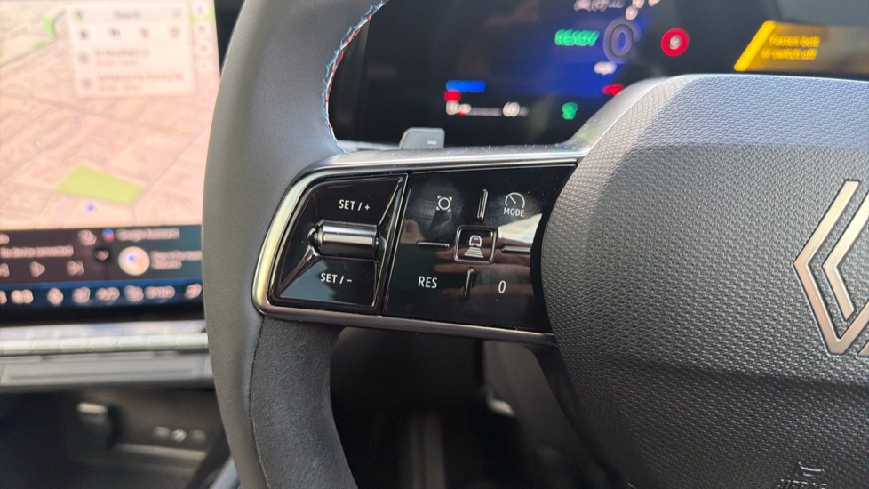 Renault Austral E-Tech Full Hybrid Iconic Esprit Alpine 5dr Auto Hybrid Estate - Image 32