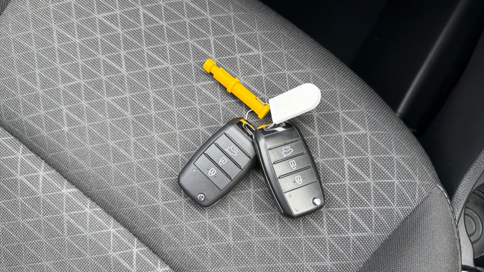 Kia Picanto 1.25 3 5dr Auto Petrol Hatchback - Image 20