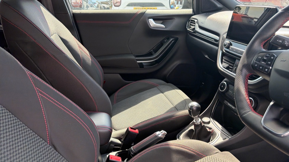 Ford Puma 1.0 EcoBoost ST-Line 5dr Petrol Hatchback - Image 14