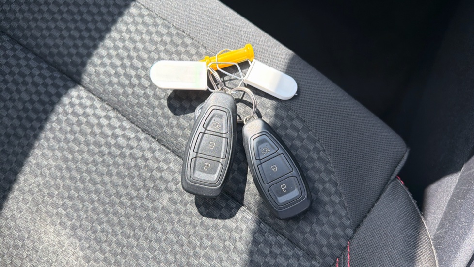 Ford Puma 1.0 EcoBoost ST-Line 5dr Petrol Hatchback - Image 20