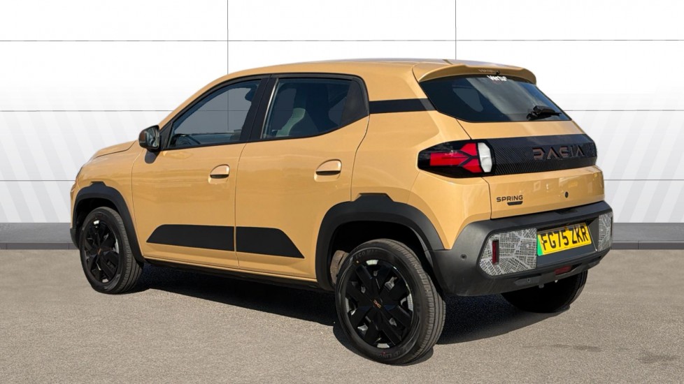 Dacia Spring 27kWh Extreme 65 48kW 5dr Auto Electric Hatchback - Image 2