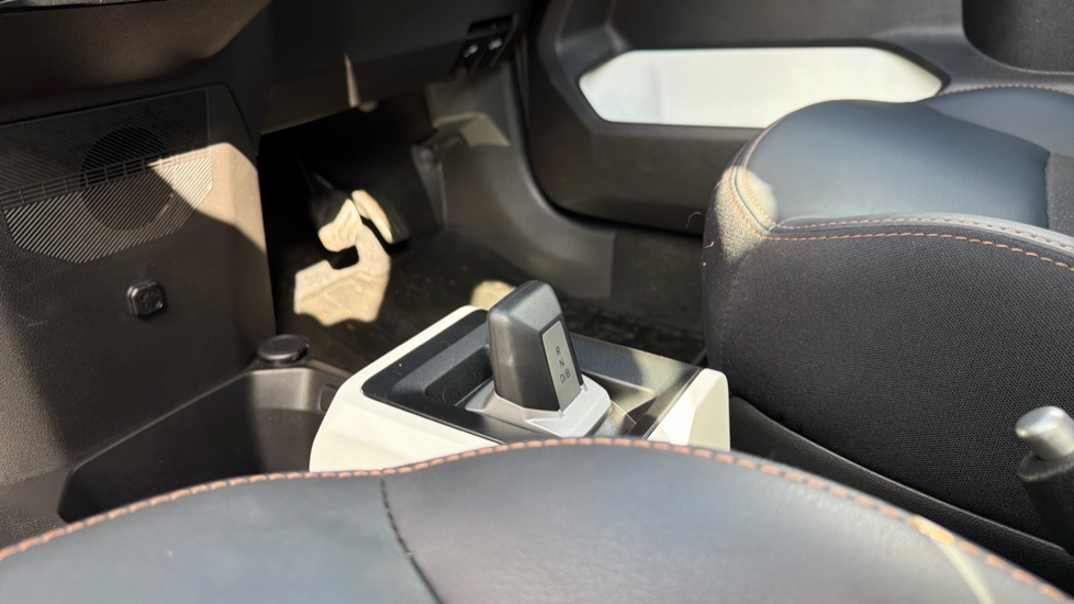 Dacia Spring 27kWh Extreme 65 48kW 5dr Auto Electric Hatchback - Image 13