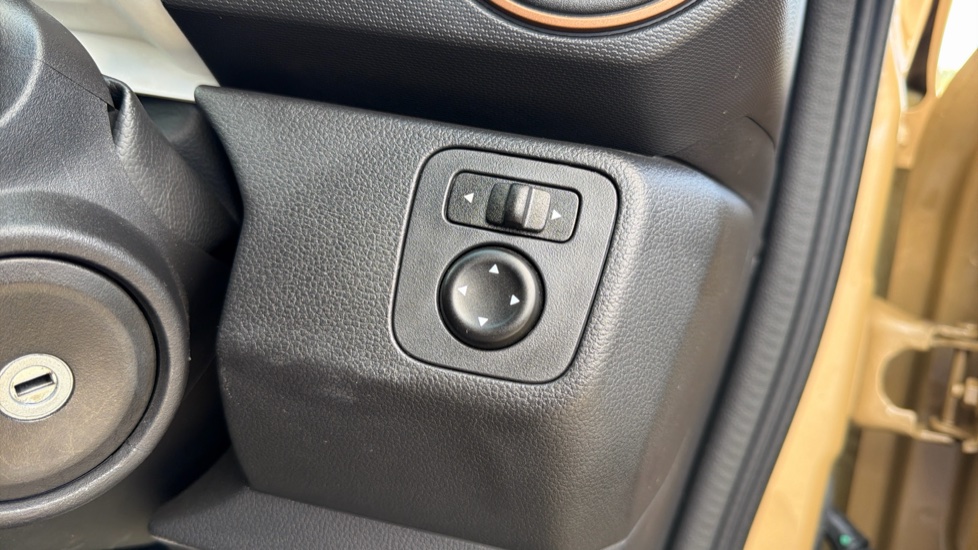 Dacia Spring 27kWh Extreme 65 48kW 5dr Auto Electric Hatchback - Image 21