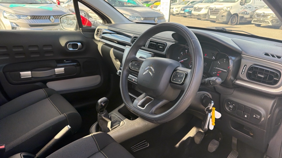Citroen C3 1.2 PureTech Shine 5dr Petrol Hatchback - Image 11
