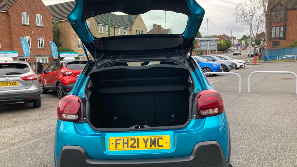 Citroen C3 1.2 PureTech Shine 5dr Petrol Hatchback - Image 4
