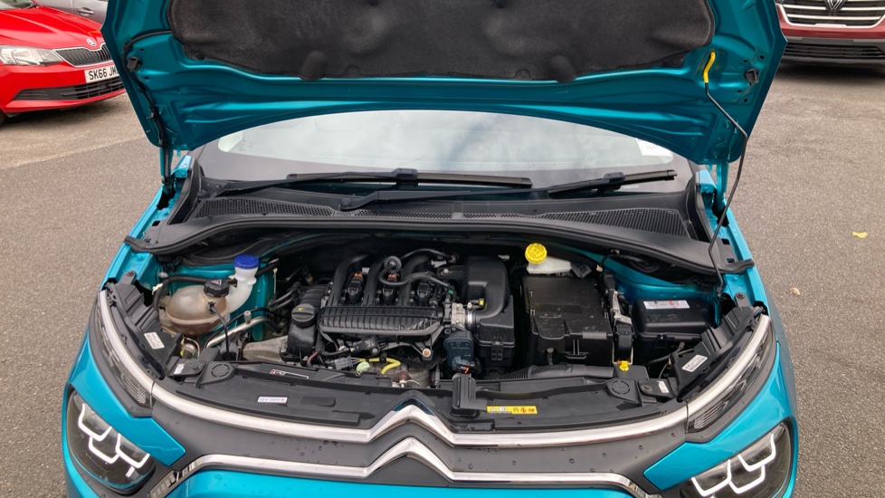 Citroen C3 1.2 PureTech Shine 5dr Petrol Hatchback - Image 8
