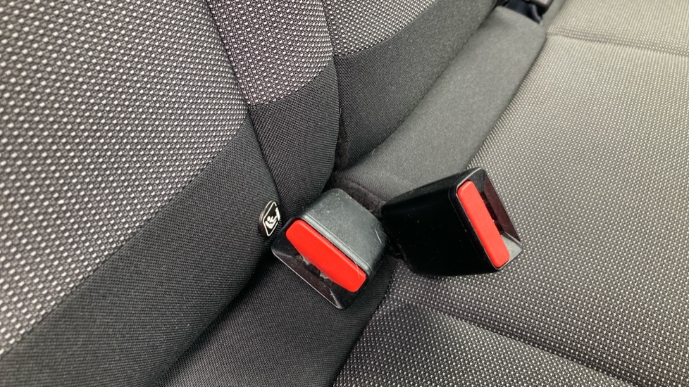Citroen C3 1.2 PureTech Shine 5dr Petrol Hatchback - Image 17