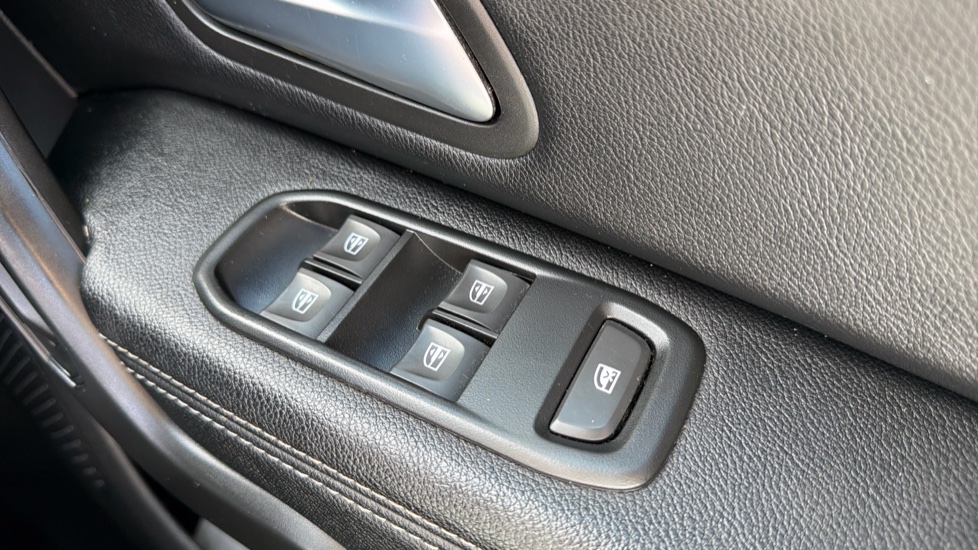 Dacia Duster 1.5 Blue dCi Prestige 5dr Diesel Estate - Image 22