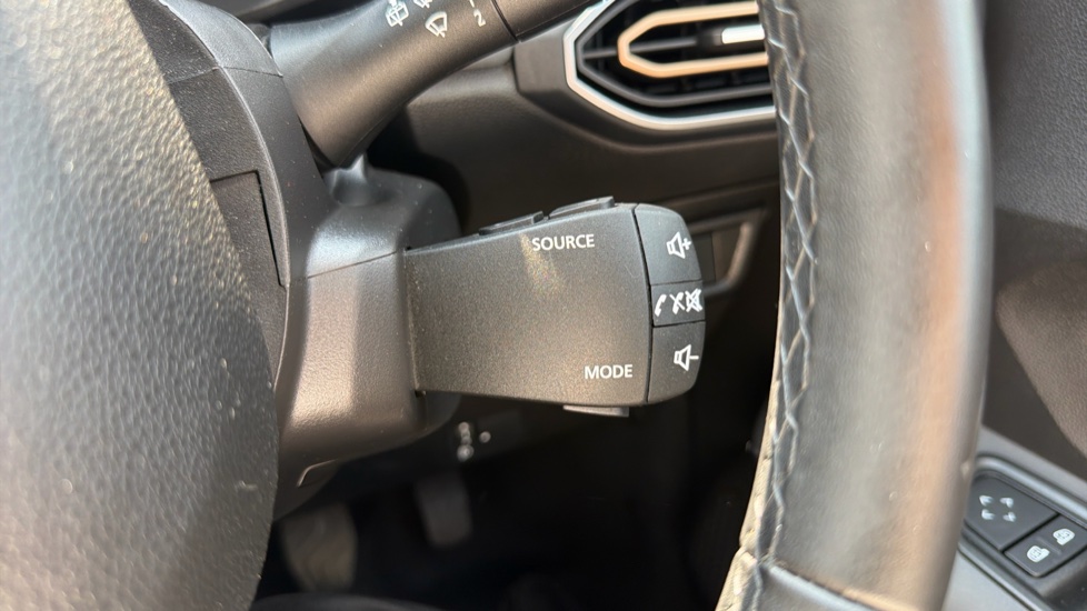 Dacia Sandero Stepway 1.0 TCe Extreme 5dr Petrol Hatchback - Image 23
