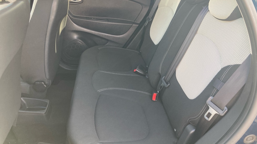 Renault Captur 0.9 TCE 90 Iconic 5dr Petrol Hatchback - Image 16