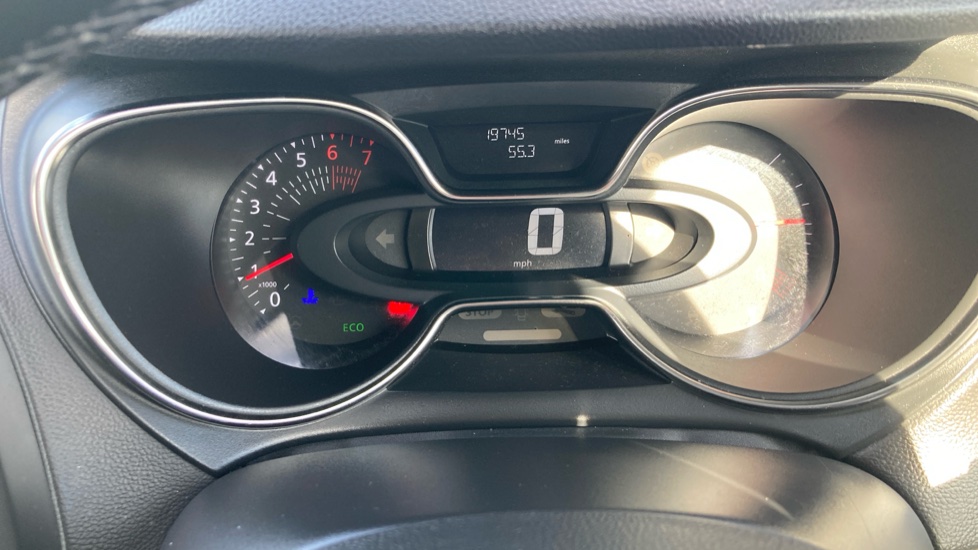 Renault Captur 0.9 TCE 90 Iconic 5dr Petrol Hatchback - Image 18
