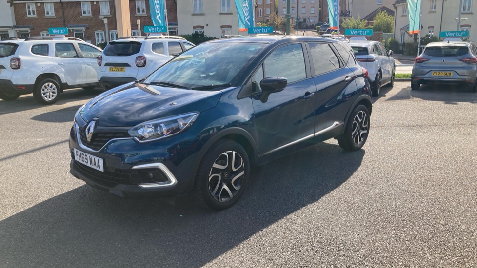 Renault Captur 0.9 TCE 90 Iconic 5dr Petrol Hatchback - Image 42