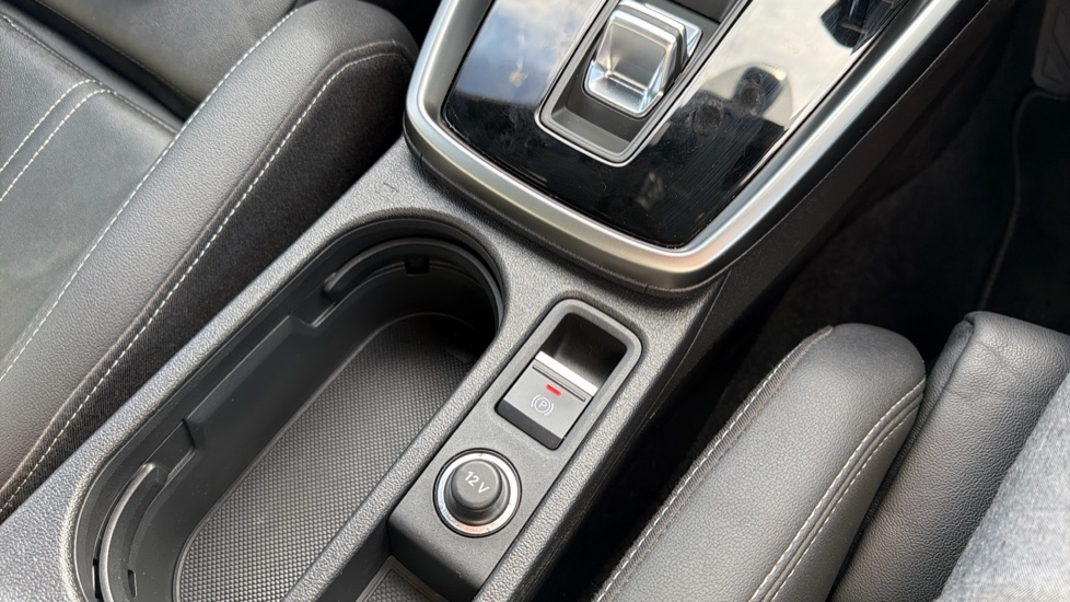Audi A3 40 TFSI e S Line 5dr S Tronic Hatchback - Image 29