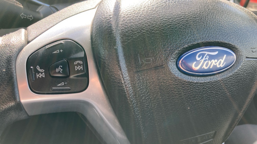 Ford Fiesta 1.5 TDCi Zetec 5dr Diesel Hatchback - Image 25