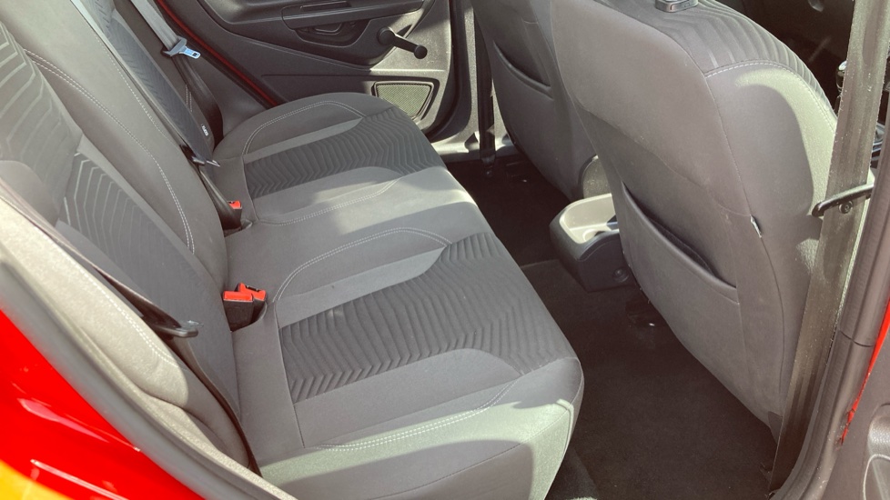 Ford Fiesta 1.5 TDCi Zetec 5dr Diesel Hatchback - Image 29