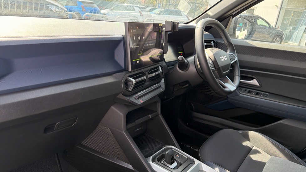 Dacia Duster 1.6 Hybrid 140 Journey 5dr Auto Hybrid Estate - Image 9