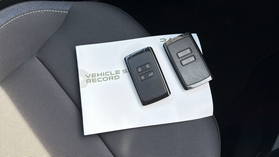 Dacia Duster 1.6 Hybrid 140 Journey 5dr Auto Hybrid Estate - Image 19