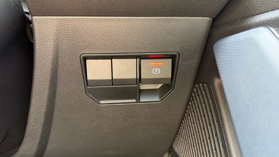 Dacia Duster 1.6 Hybrid 140 Journey 5dr Auto Hybrid Estate - Image 22
