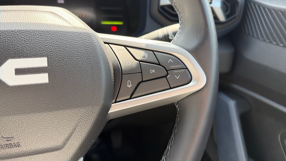 Dacia Duster 1.6 Hybrid 140 Journey 5dr Auto Hybrid Estate - Image 24