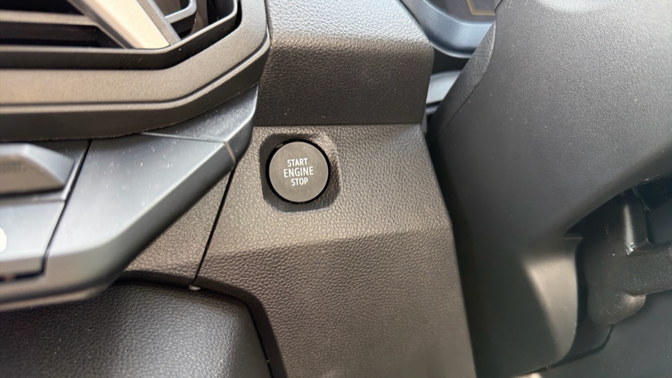 Dacia Duster 1.6 Hybrid 140 Journey 5dr Auto Hybrid Estate - Image 27
