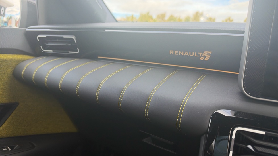 Renault 5 110kW Iconic Five + Comfort Range 52kWh 5dr Auto Electric Hatchback - Image 30