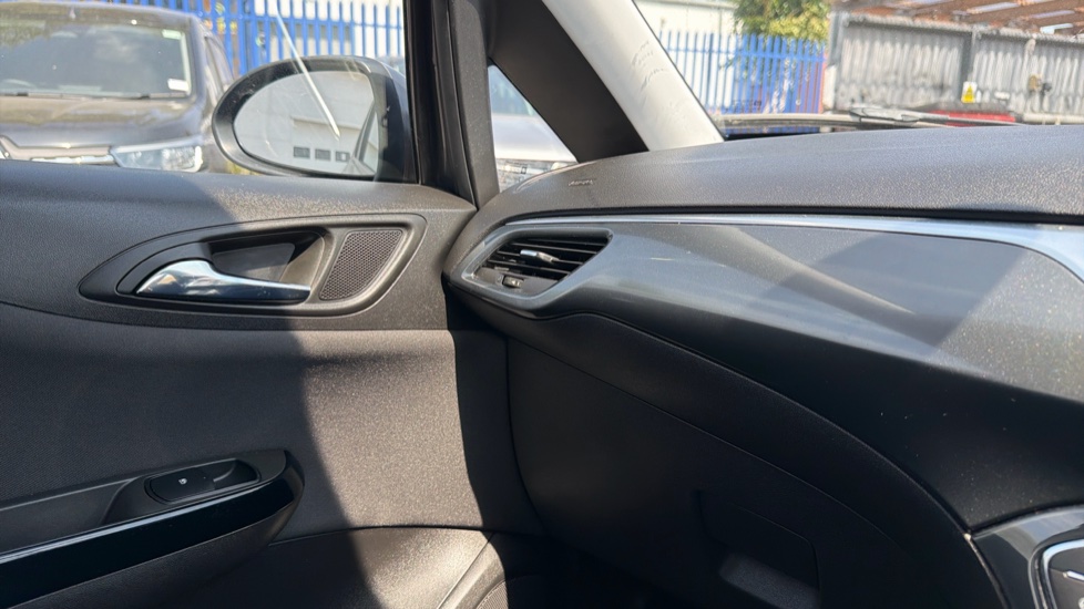 Vauxhall Corsa 1.4 ecoFLEX Excite 5dr [AC] Petrol Hatchback - Image 30