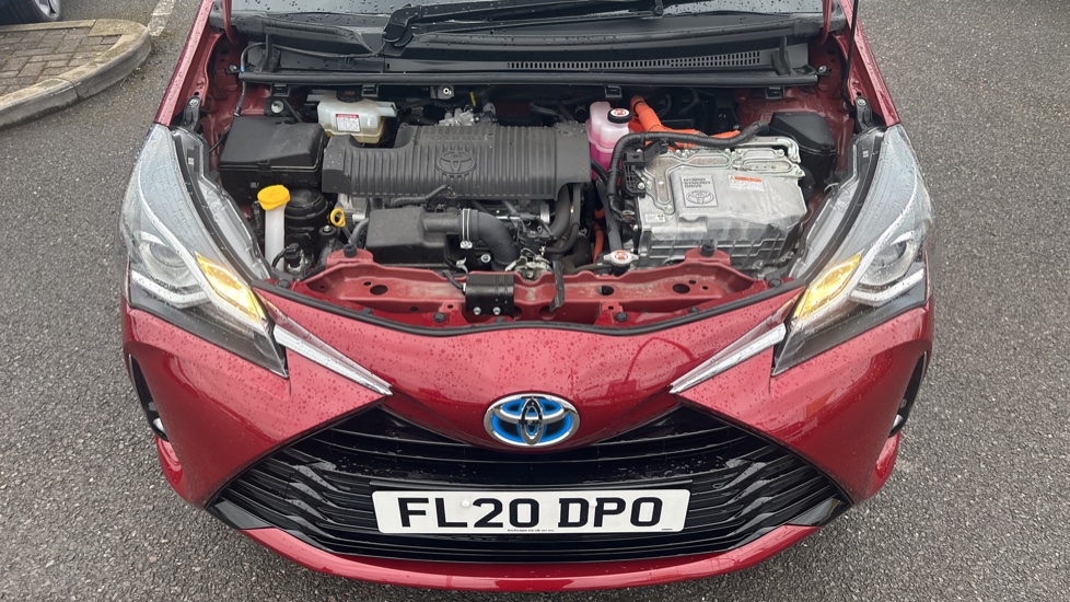 Toyota Yaris 1.5 Hybrid Icon 5dr CVT Hybrid Hatchback - Image 8