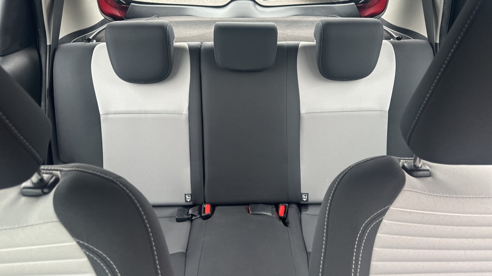 Toyota Yaris 1.5 Hybrid Icon 5dr CVT Hybrid Hatchback - Image 15