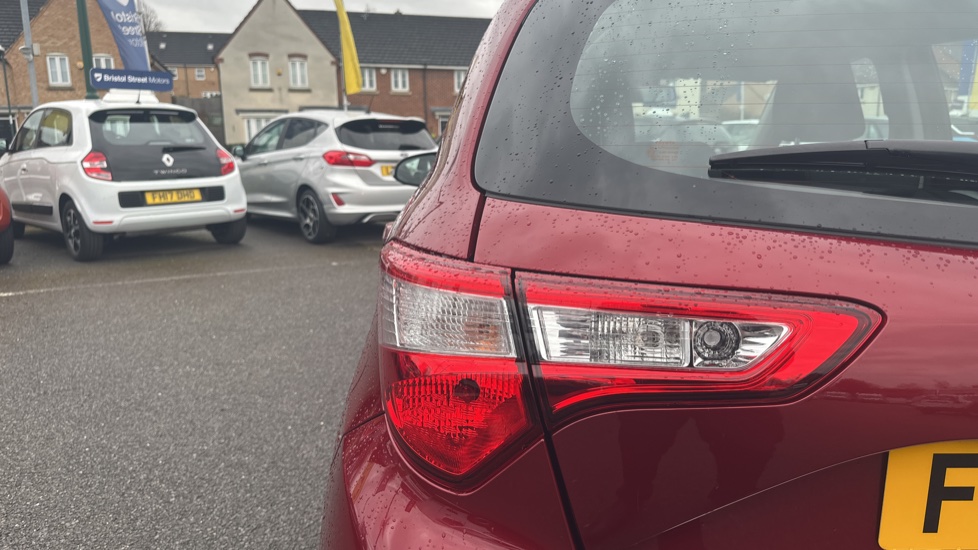Toyota Yaris 1.5 Hybrid Icon 5dr CVT Hybrid Hatchback - Image 26