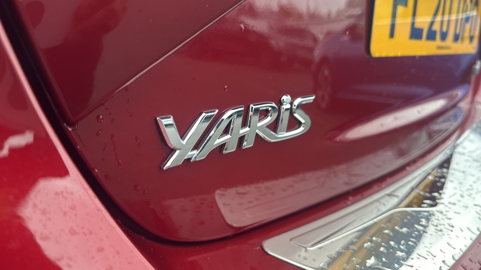 Toyota Yaris 1.5 Hybrid Icon 5dr CVT Hybrid Hatchback - Image 29
