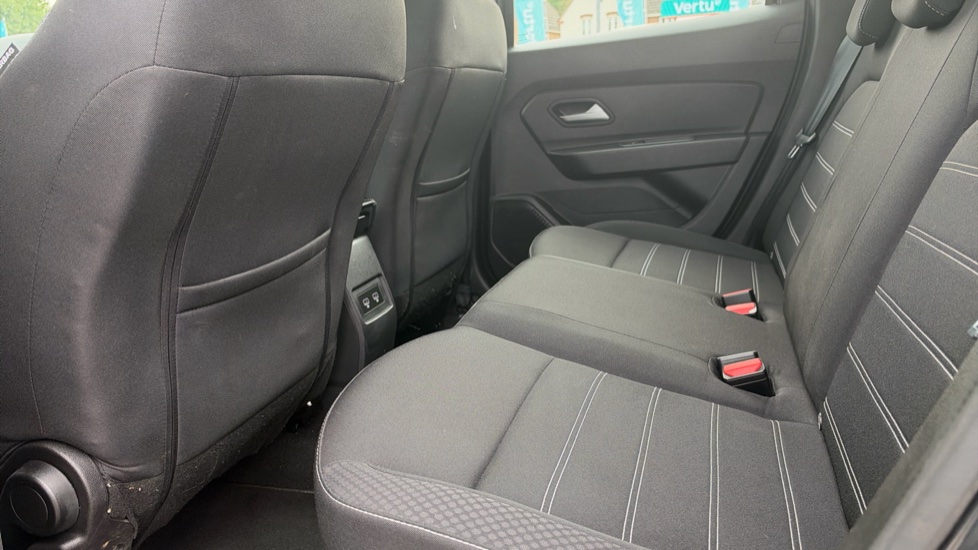 Dacia Duster 1.0 TCe 90 Expression 5dr Petrol Estate - Image 16